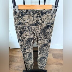 Varley Leggings in Black and Tan Snake Print